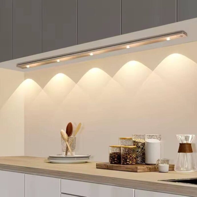 ⁦مصباح بلافونير LED الذكي⁩ - الصورة ⁦2⁩